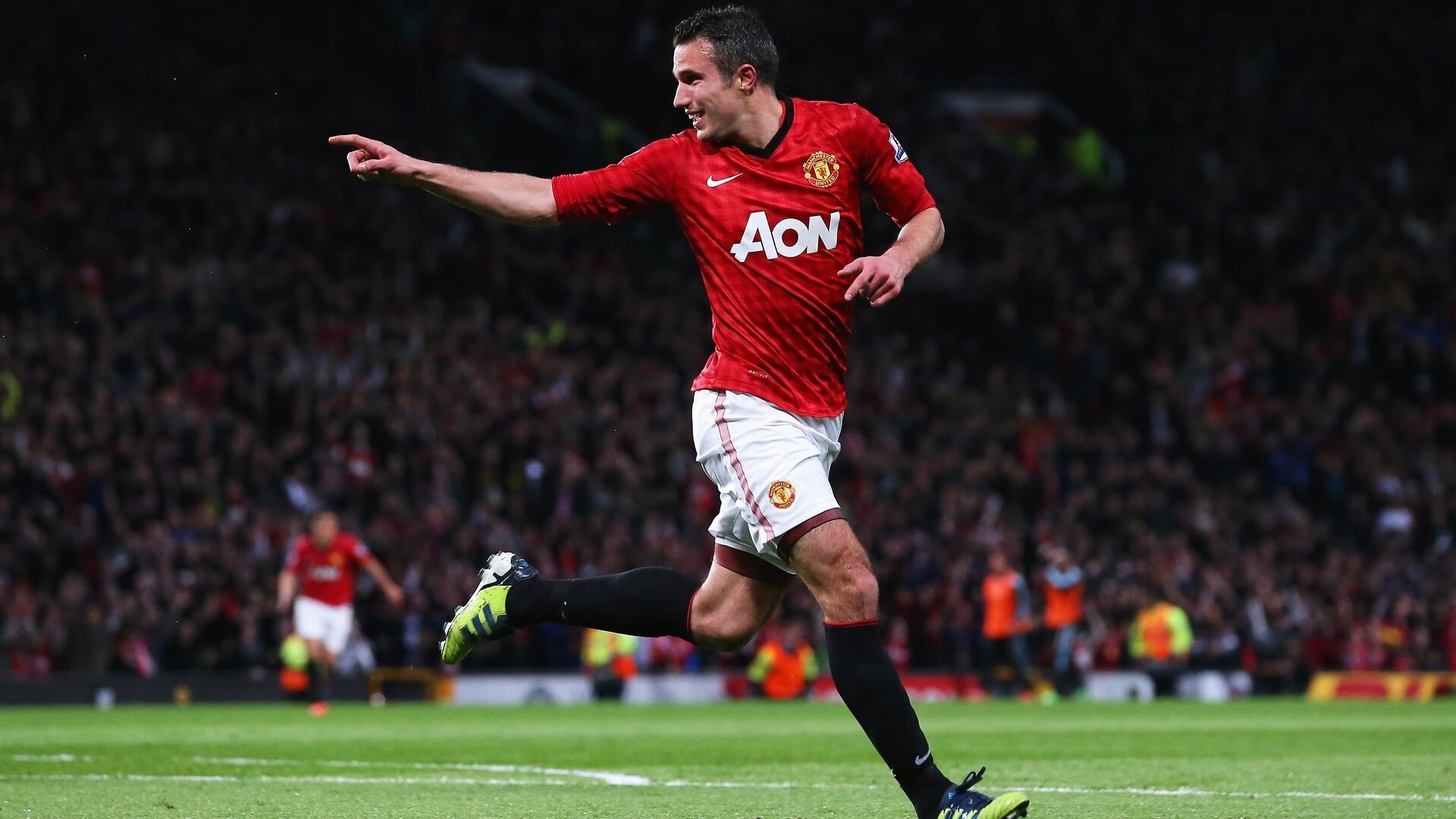 纳达尔爆冷击败巴黎圣日耳曼，突破纪录引爆全场！